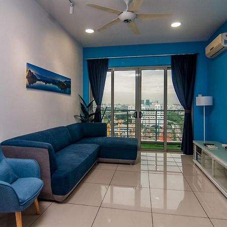Flora Residence One South By Idealhub Seri Kembangan Kültér fotó
