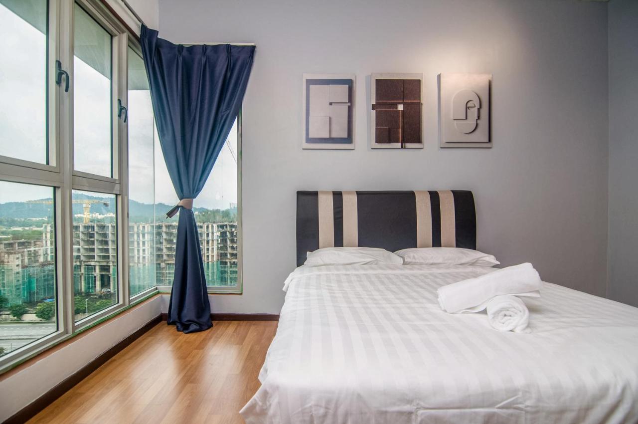 Flora Residence One South By Idealhub Seri Kembangan Kültér fotó